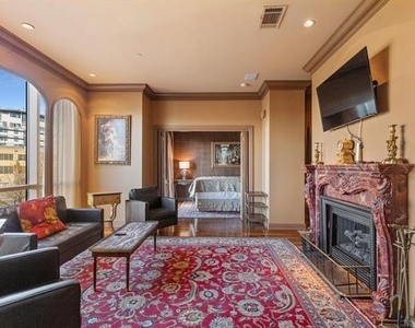 5320 E Mockingbird Lane - Photo Thumbnail 11