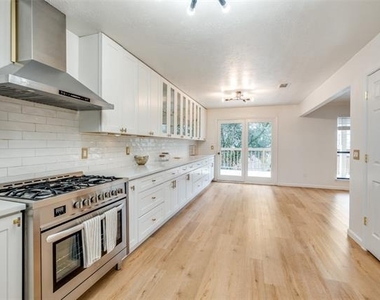 9130 Valley Chapel Lane - Photo Thumbnail 17