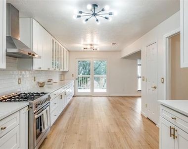 9130 Valley Chapel Lane - Photo Thumbnail 16