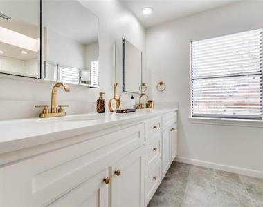 9130 Valley Chapel Lane - Photo Thumbnail 23