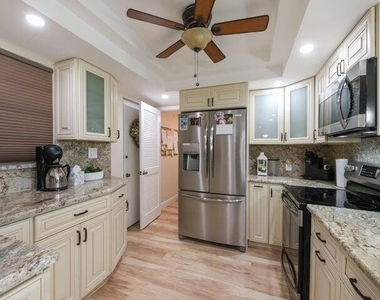 5340 Nw 2nd Avenue Nw - Photo Thumbnail 2