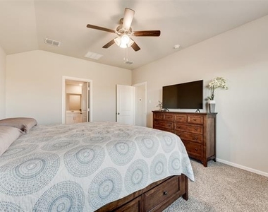 16453 Severn Lane - Photo Thumbnail 13
