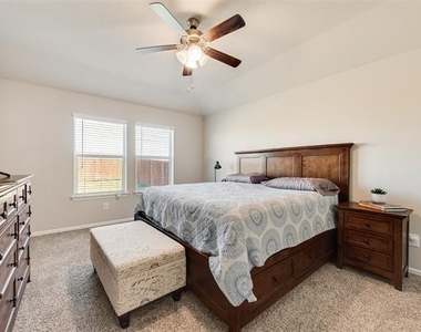 16453 Severn Lane - Photo Thumbnail 11