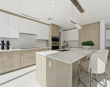 151 N Seabreeze Boulevard - Photo Thumbnail 8