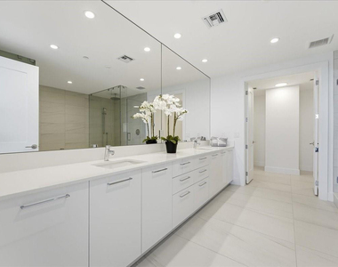 151 N Seabreeze Boulevard - Photo Thumbnail 12
