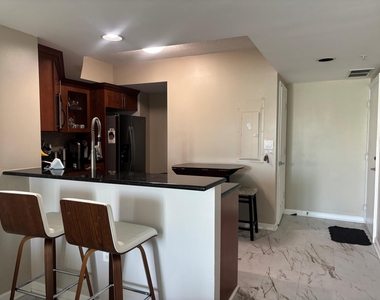 401 Sw 4th Avenue - Photo Thumbnail 3