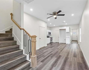 3445 Frazier Avenue - Photo Thumbnail 1