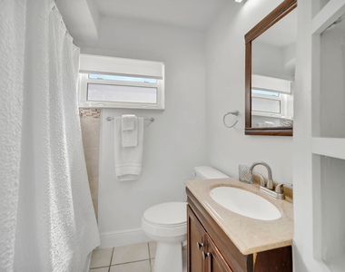 2724 Ne 14th Street - Photo Thumbnail 9