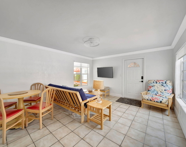 2724 Ne 14th Street - Photo Thumbnail 7