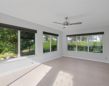 2000 Se 26th Avenue - Photo Thumbnail 10