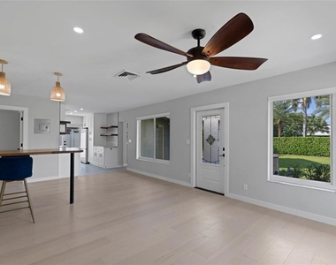 2000 Se 26th Avenue - Photo Thumbnail 3