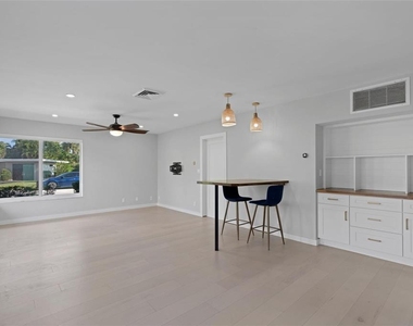 2000 Se 26th Avenue - Photo Thumbnail 4