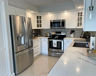 500 Ocean Trail Way - Photo Thumbnail 3