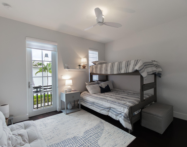 918 St George Boulevard - Photo Thumbnail 27