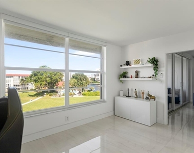 3100 Ne 48th Court - Photo Thumbnail 20