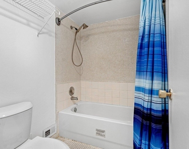 1021 Flame Vine Avenue - Photo Thumbnail 18
