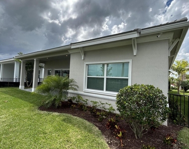 9908 Timber Creek Way - Photo Thumbnail 1