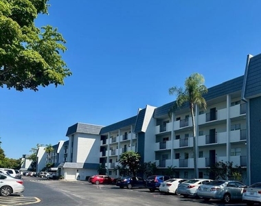 6080 Nw 44th Street - Photo Thumbnail 2