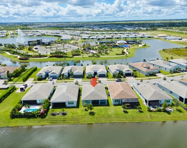 10407 Sw Aquila Way - Photo Thumbnail 25