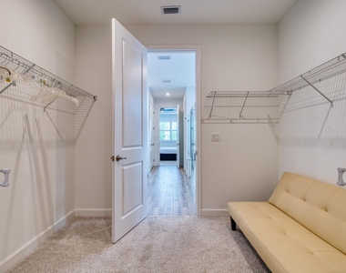 10407 Sw Aquila Way - Photo Thumbnail 37