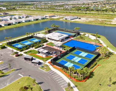 10407 Sw Aquila Way - Photo Thumbnail 21
