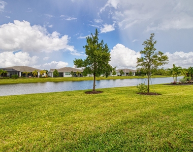 10407 Sw Aquila Way - Photo Thumbnail 19
