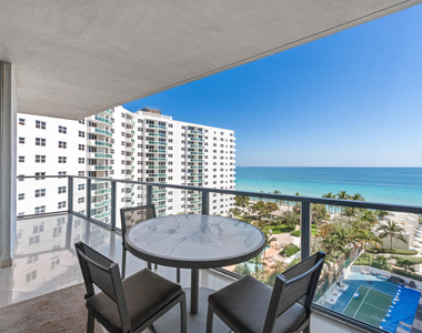 3101 S Ocean Drive - Photo Thumbnail 23