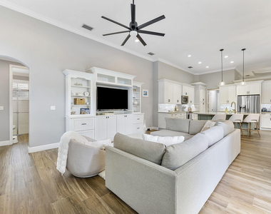 2903 Fontana Lane - Photo Thumbnail 21