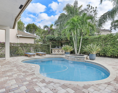 2903 Fontana Lane - Photo Thumbnail 24