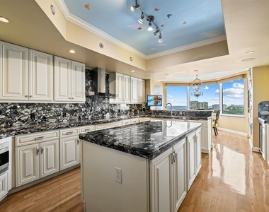 3055 Harbor Drive - Photo Thumbnail 10