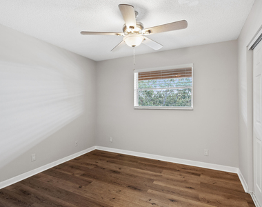 2700 Coral Springs Drive - Photo Thumbnail 7