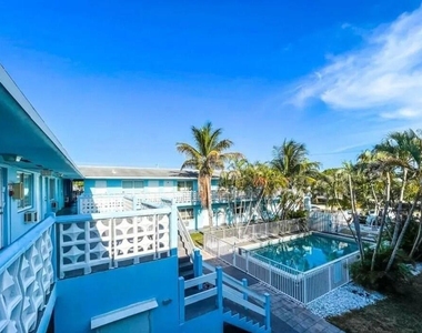 1751 Ne 31st Street - Photo Thumbnail 7