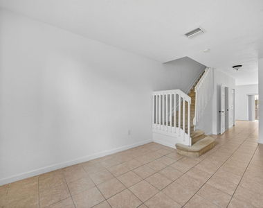 1575 Ne 33rd Avenue - Photo Thumbnail 20