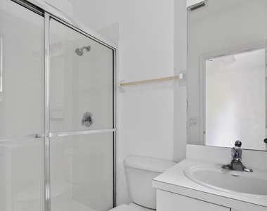 1575 Ne 33rd Avenue - Photo Thumbnail 28
