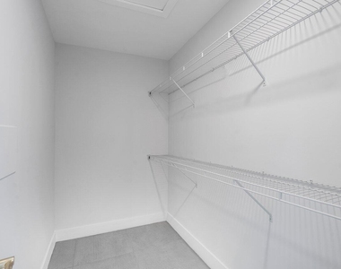 46 Sw 9th Avenue - Photo Thumbnail 16