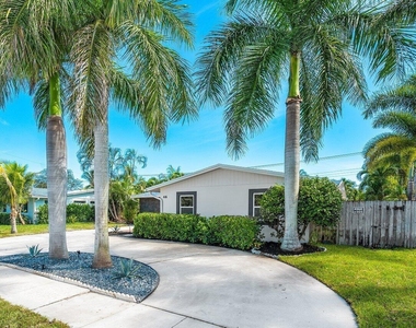 46 Sw 9th Avenue - Photo Thumbnail 3