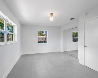 46 Sw 9th Avenue - Photo Thumbnail 21