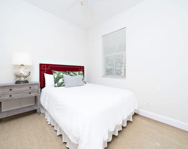 4198 Saint Lukes Lane - Photo Thumbnail 9