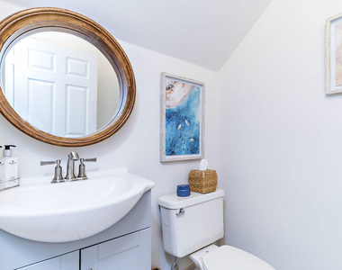 4198 Saint Lukes Lane - Photo Thumbnail 5