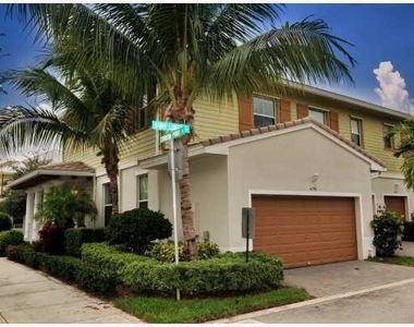 4198 Saint Lukes Lane - Photo Thumbnail 15