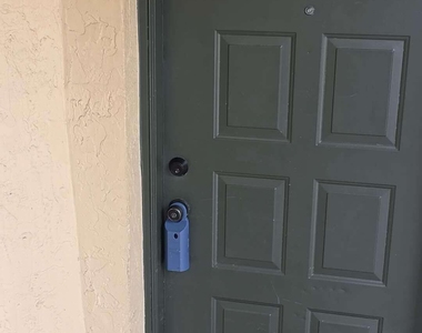 18340 Nw 68th Avenue - Photo Thumbnail 7