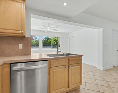 4800 Ne 25th Avenue - Photo Thumbnail 18