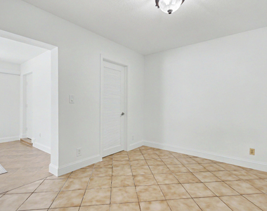 4800 Ne 25th Avenue - Photo Thumbnail 21