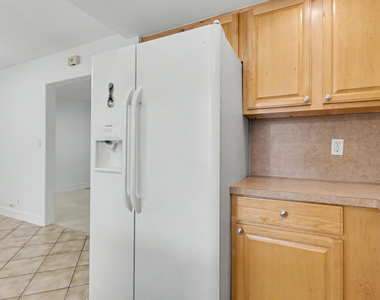 4800 Ne 25th Avenue - Photo Thumbnail 16