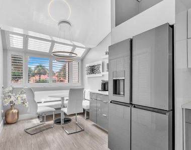204 Sea Oats Drive - Photo Thumbnail 13