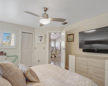 204 Sea Oats Drive - Photo Thumbnail 17