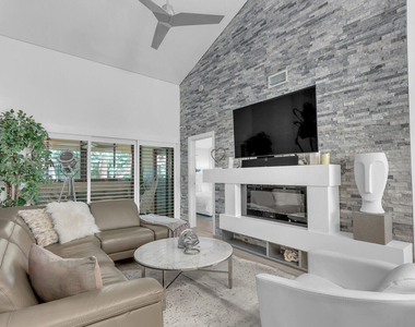 204 Sea Oats Drive - Photo Thumbnail 6