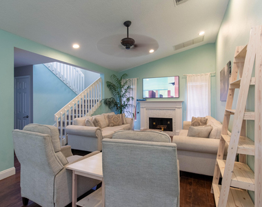 1123 Northumberland Court - Photo Thumbnail 9