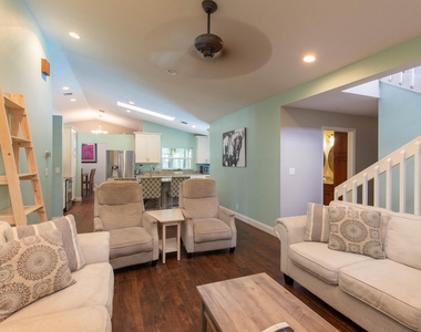 1123 Northumberland Court - Photo Thumbnail 8