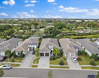 2938 Gin Berry Way - Photo Thumbnail 29